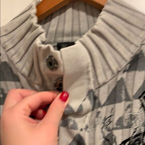 đLast dealâđMenâsâINCâsweater - Picture 3 of 6